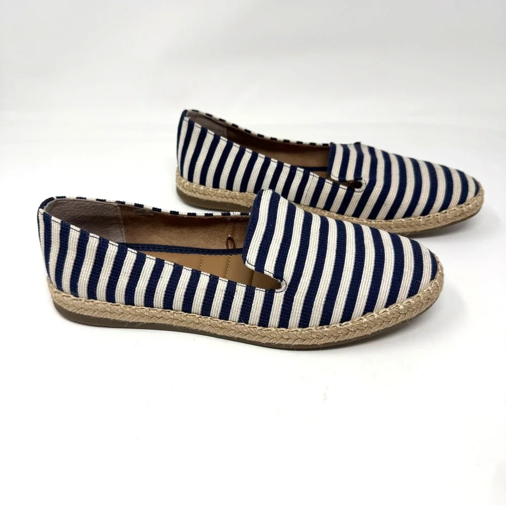 Me Too Coast Womens Navy White Striped Espadrille Loafers Size 7.5M 448985